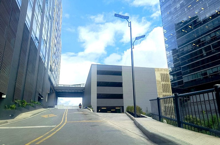 AH/ Panorámico Piso11, Balcón, Parking, Bgta Norte