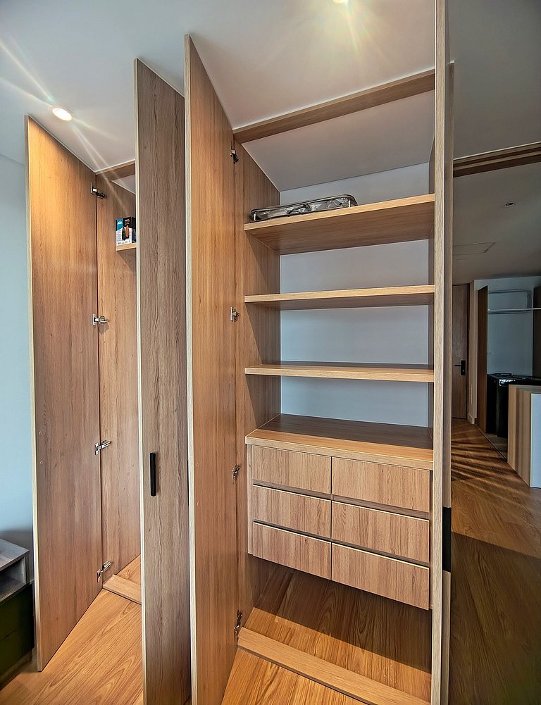 Penthouse View, Piso 17, Balcon y Parking, Usaquen