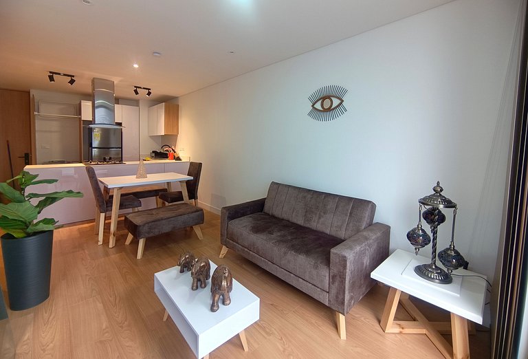 Penthouse View, Piso 17, Balcon y Parking, Usaquen