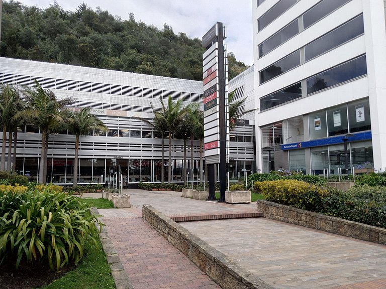 Penthouse View, Piso 17, Balcon y Parking, Usaquen