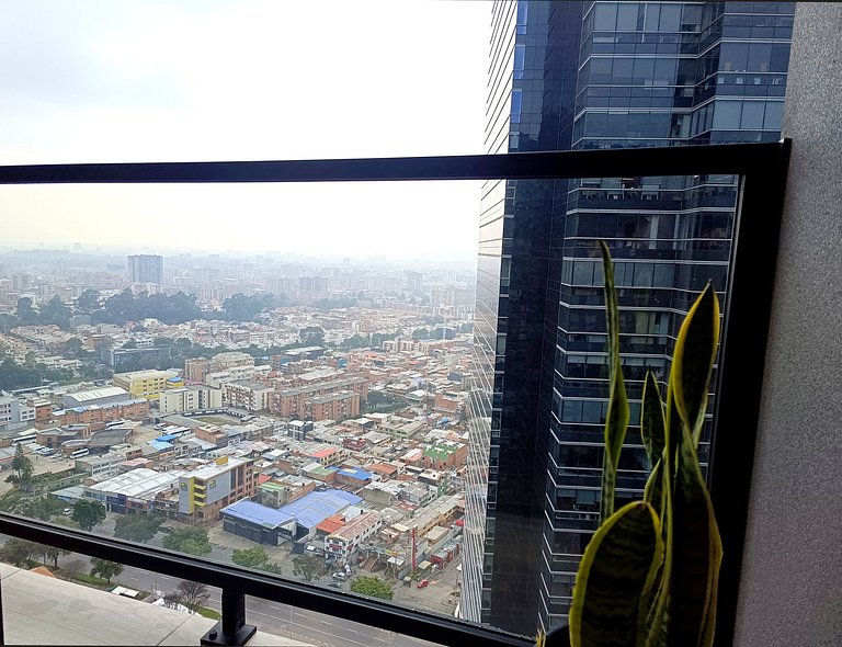 Penthouse View, Piso 17, Balcon y Parking, Usaquen