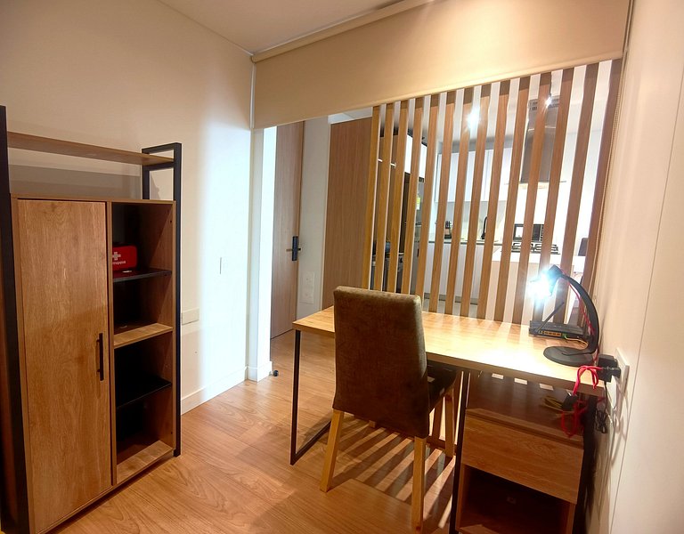 Penthouse View, Piso 17, Balcon y Parking, Usaquen