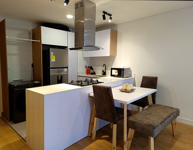 Penthouse View, Piso 17, Balcon y Parking, Usaquen