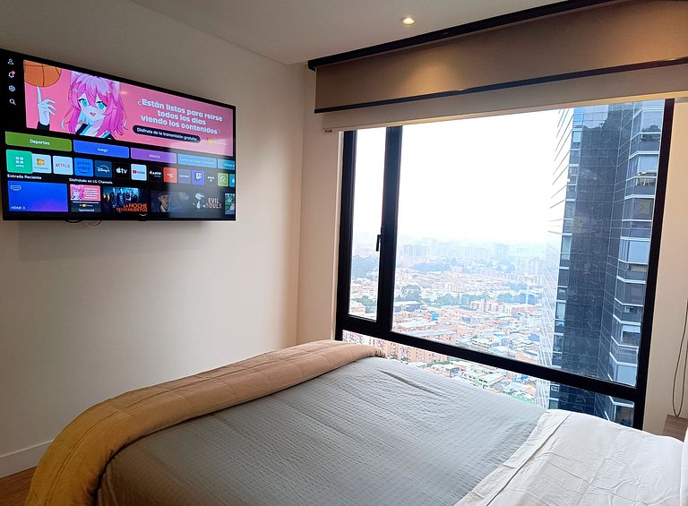 Penthouse View, Piso 17, Balcon y Parking, Usaquen