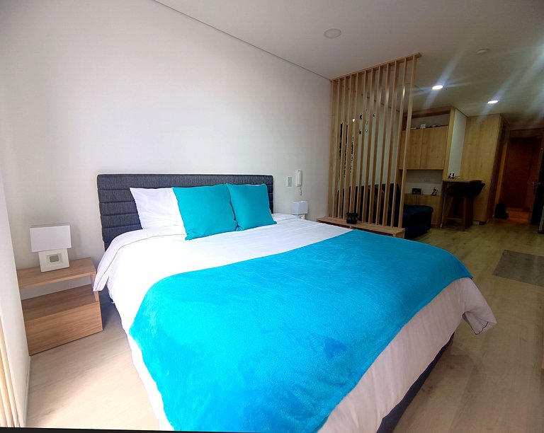 Comfortable and quiet loft, queen bed, Usaquén