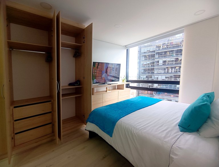 Comfortable and quiet loft, queen bed, Usaquén
