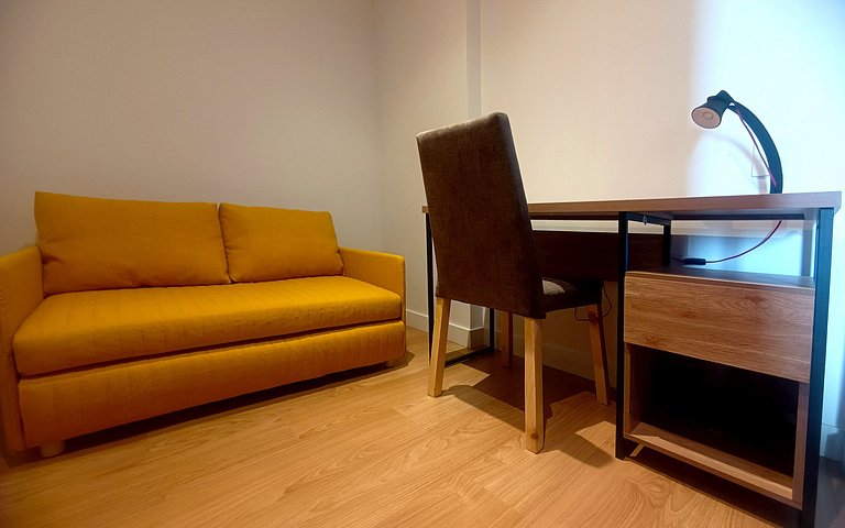 Penthouse View, Piso 17, Balcon y Parking, Usaquen
