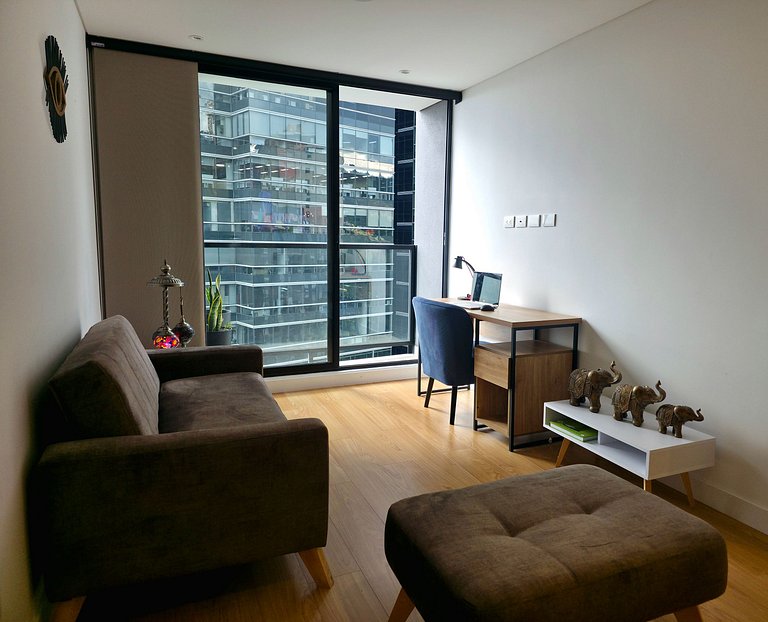 AH/Luxe penthouse con balcón,Wifi+Parking; Usaquén