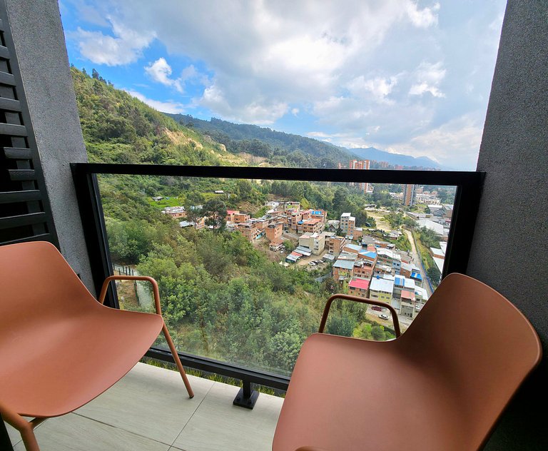 Comfort with panoramic balcony, parking, Usaquén