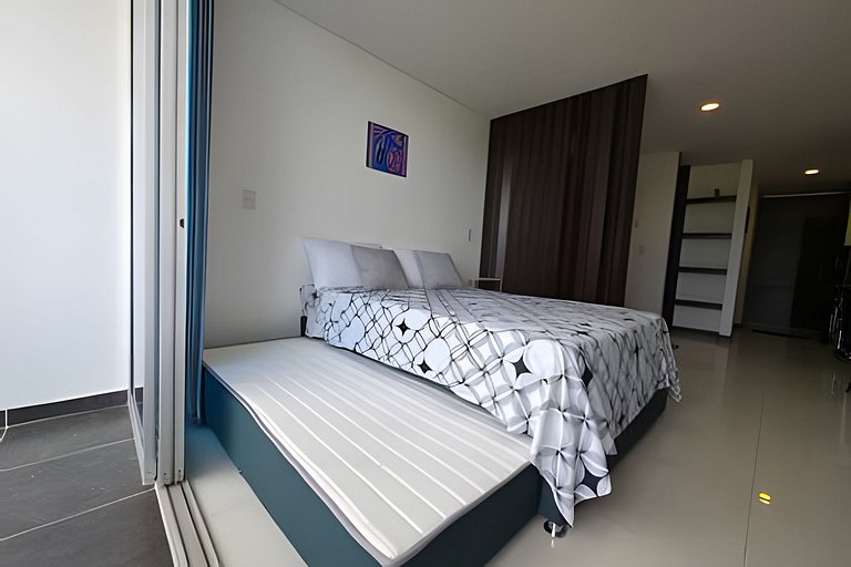 Loft acogedor con vista, piscina y balcón