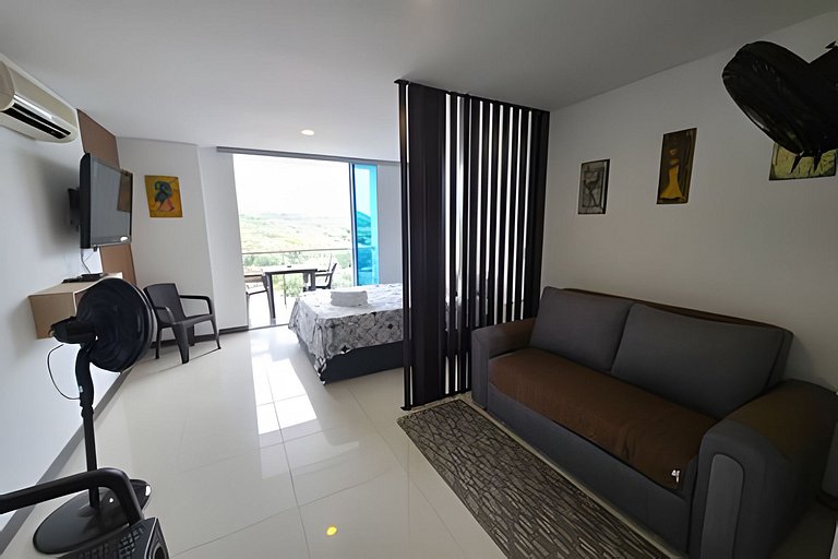 Loft acogedor con vista, piscina y balcón