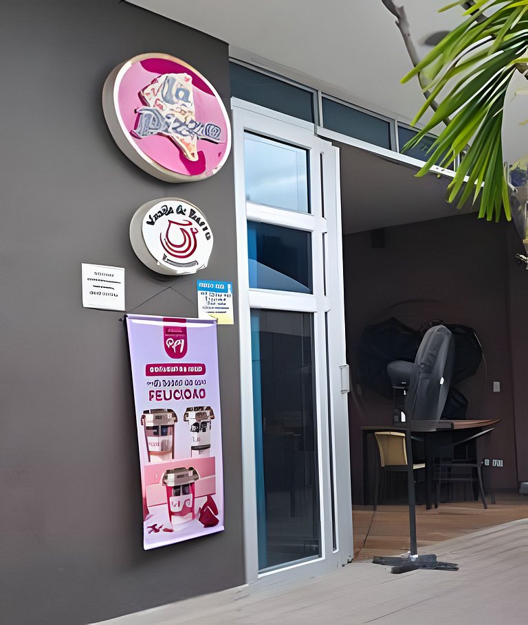 Loft acogedor con vista, piscina y balcón