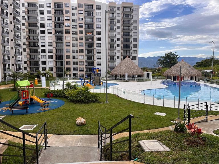 Apto Vacacional, 85 m², 3 Hab, Vista a las piscinas, Fusagas