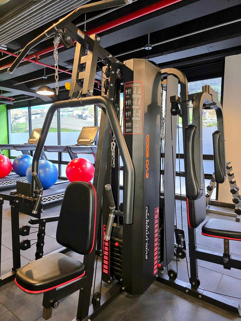 Comfort with panoramic balcony, parking, Usaquén